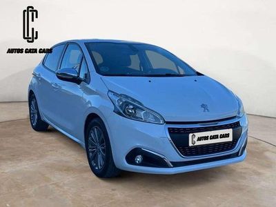 Usado Peugeot 208 Signature Sky 99 CV (72 kW) 2019 Blanco Utilitario