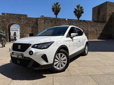Usado Seat Arona Style 95 CV (69 kW) 2024 Blanco SUV