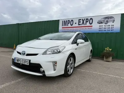 Używany Toyota Prius Executive 136 KM (100 kW) 2012 Biały Hatchback