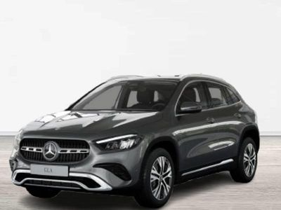 Gris Nuevo 2025 Mercedes GLA200 SUV | 46.150 € (Precio justo)