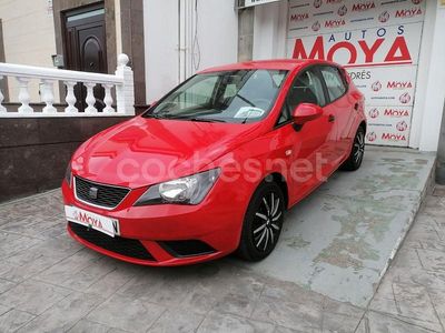 Usado Seat Ibiza Reference 85 CV (62 kW) 2013 Rojo Berlina
