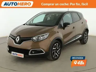 Usado Renault Captur Zen 110 CV (80 kW) 2015 Marrón SUV