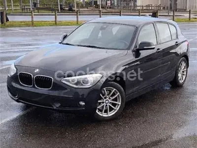 Usado BMW 118 Sport Line 170 CV (125 kW) 2012 Negro Utilitario