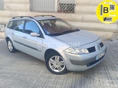 Usado Renault Mégane GrandTour Privilege 115 CV (84 kW) 2004 Gris / plata Familiar