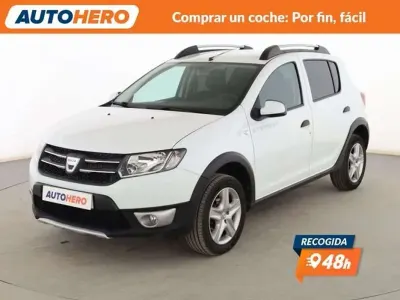 Usado Dacia Sandero Stepway 90 CV (66 kW) 2015 Blanco Utilitario
