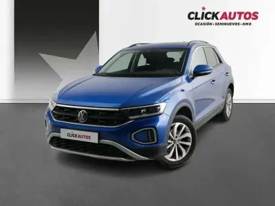 Usado VW T-Roc Life 116 CV (85 kW) 2024 Azul SUV