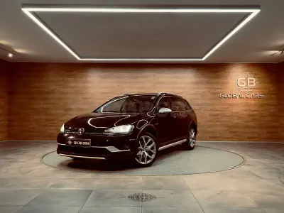 Begagnad VW Golf Alltrack 184 HK (135 kW) 2015 Svart Kombi
