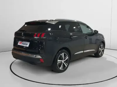 Usado Peugeot 3008 Allure 181 CV (133 kW) 2020 Negro SUV