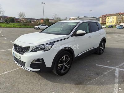 Usado Peugeot 3008 Allure 130 CV (95 kW) 2019 Blanco SUV