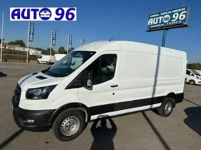 Usado Ford Transit Ambiente 130 HP (95 kW) 2021 Branco Sedan