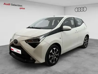 Usado Toyota Aygo X-play 72 CV (52 kW) 2021 Blanco Utilitario