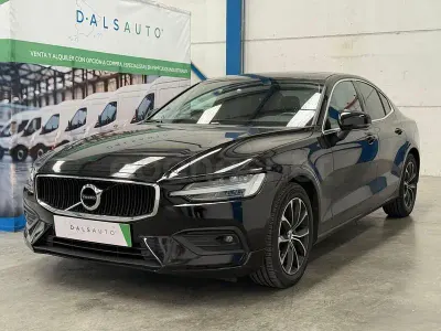 Usado Volvo S60 Momentum 197 CV (144 kW) 2021 Negro Berlina