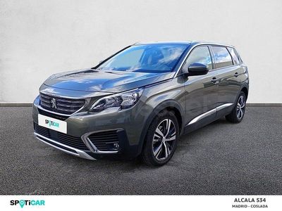 Usado Peugeot 5008 Allure 130 CV (95 kW) 2018 Gris / plata SUV