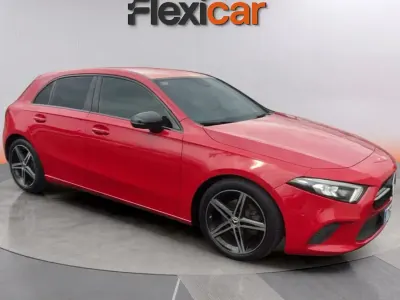 Usado Mercedes A180 116 CV (85 kW) 2019 Rojo Berlina