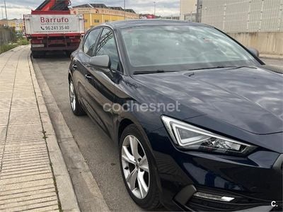Usado Seat Leon FR 150 CV (110 kW) 2021 Negro Berlina