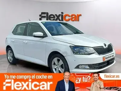 Usado Skoda Fabia 60 CV (44 kW) 2018 Blanco Berlina