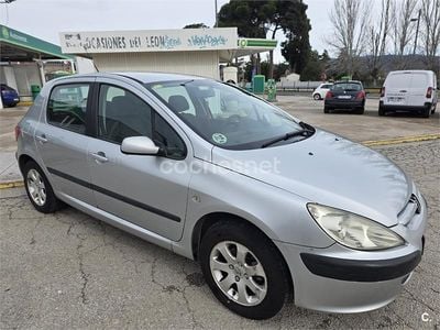 Gris / plata Usado 2004 Peugeot 307 Berlina | 1750 € (Buen precio)
