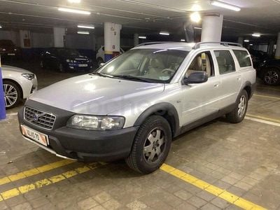 Usado Volvo XC70 210 CV (154 kW) 2002 Gris / plata Familiar