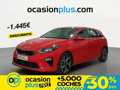 Occasion Kia Ceed 140 PK (102 kW) 2018 Rood Hatchback