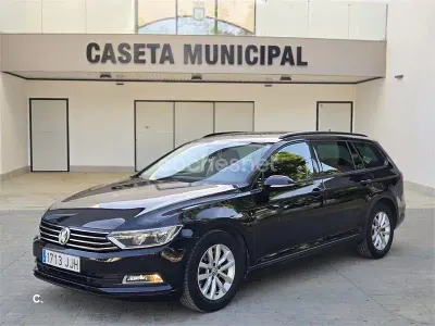 Usado VW Passat Advance 120 CV (88 kW) 2015 Negro Familiar