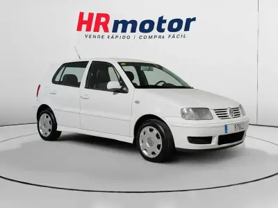 Usado VW Polo Trendline 64 CV (47 kW) 2000 Blanco Utilitario