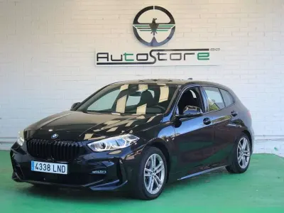 Usado BMW 116 Comfort Edition 116 CV (85 kW) 2021 Negro Utilitario