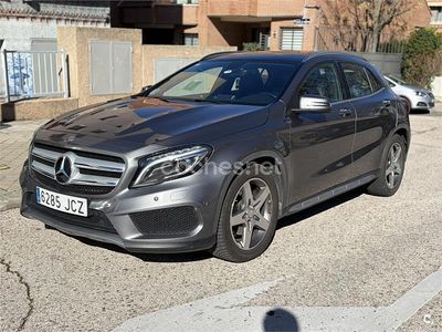 Usado Mercedes GLA220 AMG line 170 CV (125 kW) 2015 Gris / plata SUV