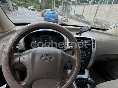 Usado Hyundai Tucson Comfort 140 HP (102 kW) 2008 Preto SUV