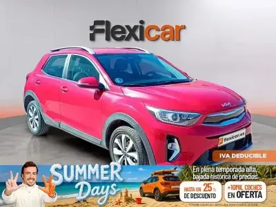 Usado Kia Stonic 100 CV (73 kW) 2024 Rojo SUV