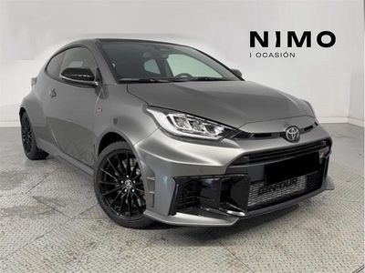 Nuevo Toyota Yaris 280 CV (205 kW) 2026 Gris átomo Utilitario