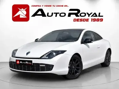 Usado Renault Laguna Coupé LIMITED 150 CV (110 kW) 2012 Blanco Coupe