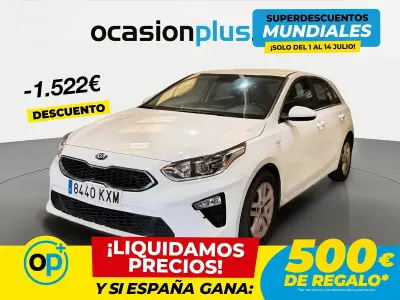 Usado Kia Ceed 100 CV (73 kW) 2019 Blanco Utilitario