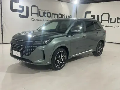 Nuevo DFSK E5 217 CV (159 kW) 2026 Verde SUV