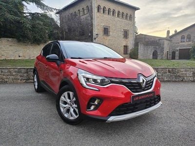 Usado Renault Captur Zen 90 CV (66 kW) 2021 Rojo SUV