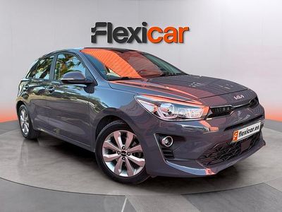 Occasion Kia Rio 101 PK (74 kW) 2022 Grijs Sedan