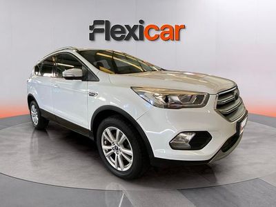 Usado Ford Kuga Titanium 120 CV (88 kW) 2019 Blanco SUV