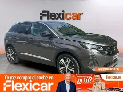 Usado Peugeot 3008 Allure 131 CV (96 kW) 2024 Gris SUV
