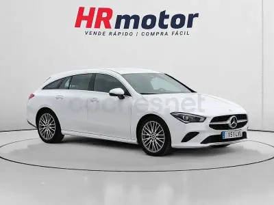 Usado Mercedes CLA220 Shooting Brake 190 CV (139 kW) 2021 Blanco Familiar