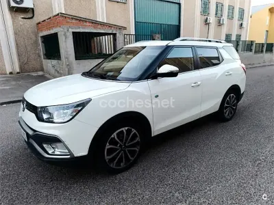 Usado SsangYong XLV Limited 115 CV (84 kW) 2017 Blanco SUV