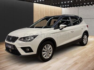 Usado Seat Arona Style 110 CV (80 kW) 2021 Blanco SUV