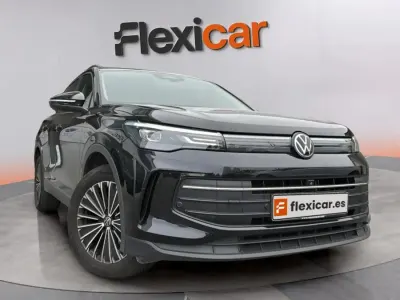 Usado VW Tiguan Life 150 CV (110 kW) 2024 Negro SUV