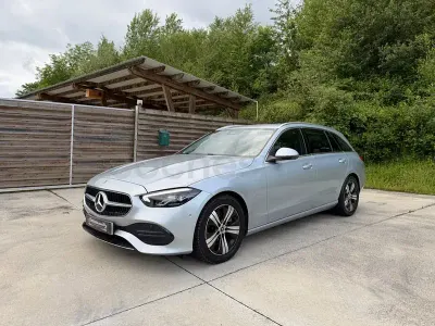 Usado Mercedes C220 200 CV (147 kW) 2022 Gris / plata Familiar