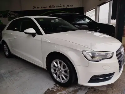 Usado Audi A3 Ambition 105 HP (77 kW) 2014 Branco Sedan