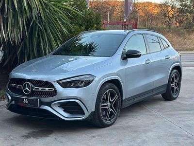 Usado Mercedes GLA200 150 CV (110 kW) 2024 Gris SUV