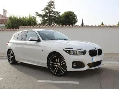 Usado BMW 118 Comfort Edition 136 CV (100 kW) 2018 Blanco Berlina