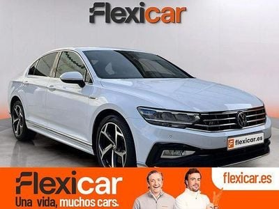 Blanco Usado 2021 VW Passat R-line Berlina | 24.990 € (Un poco caro)