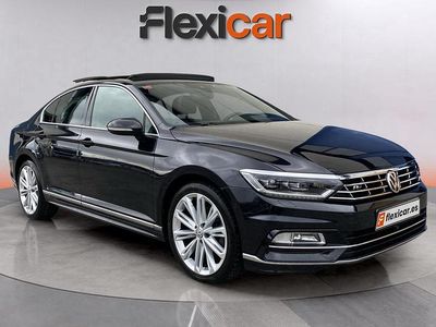 Usado VW Passat Advance 190 CV (139 kW) 2017 Negro Berlina