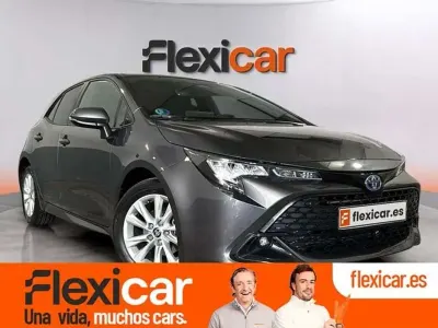 Begagnad Toyota Corolla Active 140 HK (102 kW) 2023 Grå Halvkombi