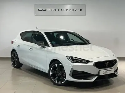 Usado Cupra Leon 150 CV (110 kW) 2023 Blanco Berlina