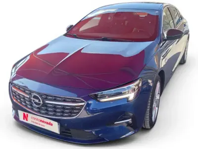 Usado Opel Insignia GS Line 122 CV (89 kW) 2021 Azul Berlina